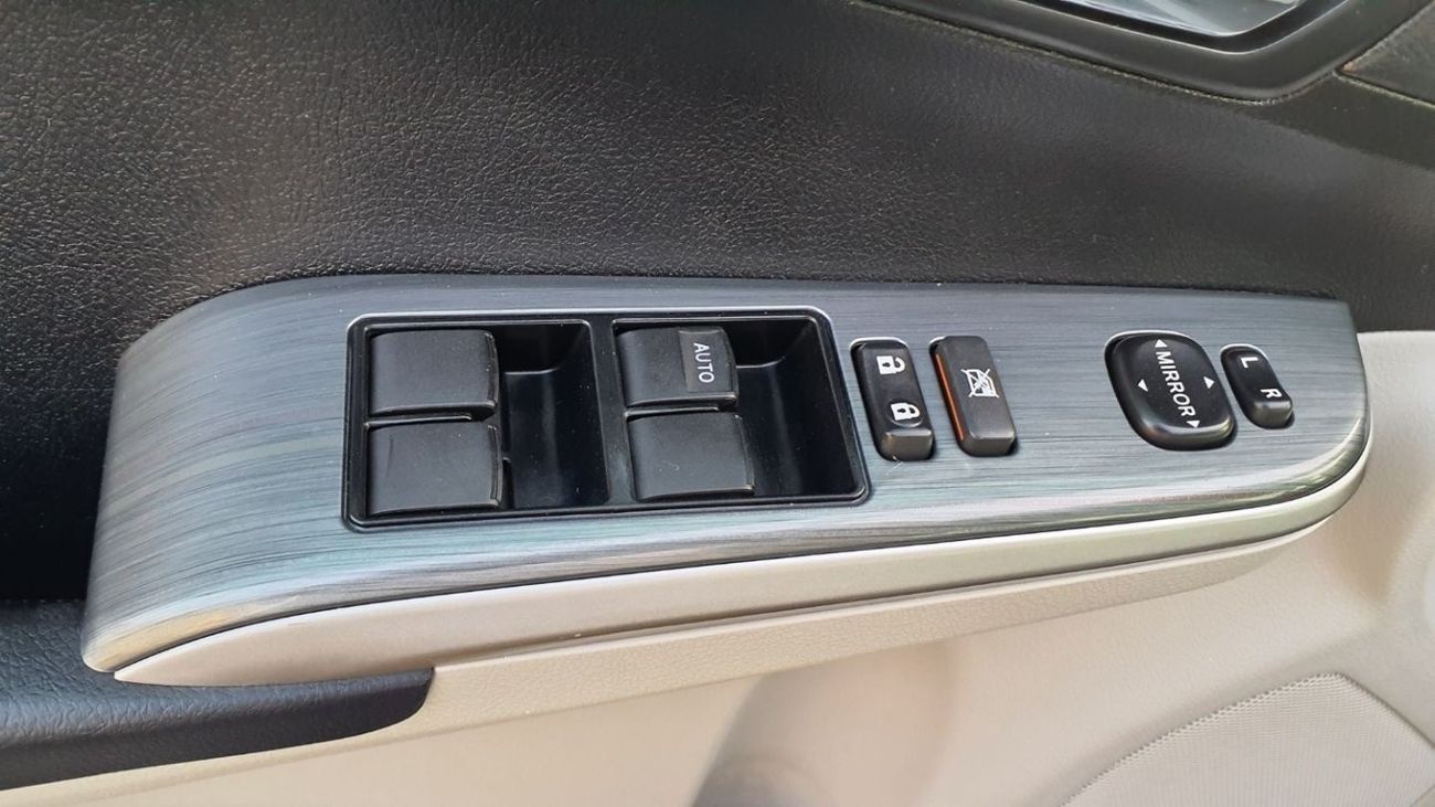 Toyota Camry Toyota Camry LE Hybrid