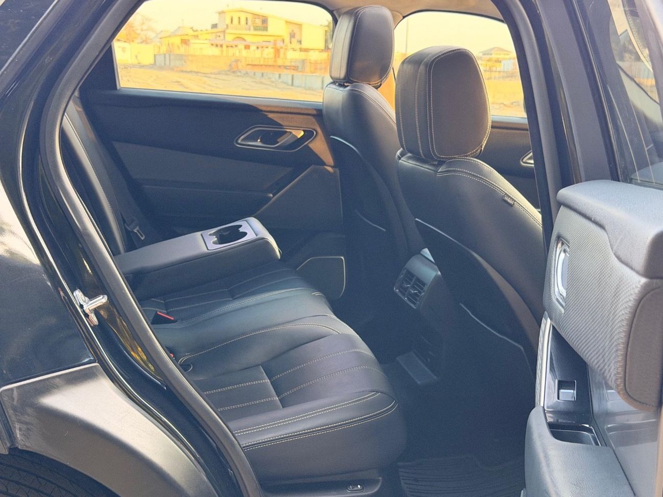 لاند روفر رينج روفر فيلار P250 SE 2.0L