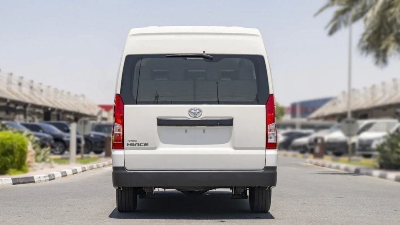 تويوتا هاياس GL TOYOTA HIACE HR 3.5L Petrol MT 14 SEATER MY2023 – WHITE