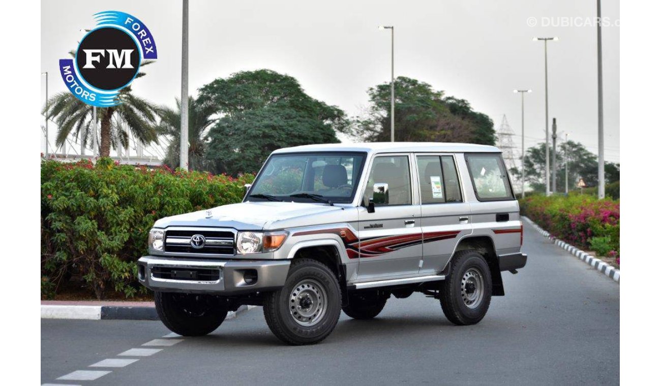 تويوتا لاند كروزر هارد توب 76 HARDTOP  LX V6 4.0L PETROL 4WD 6 SEAT MANUAL TRANSMISION WAGON