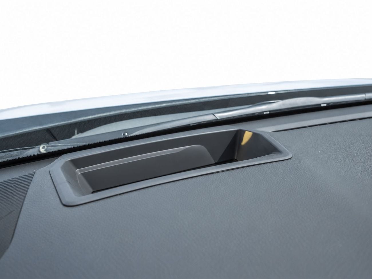 لكزس LX 600 VIP ECTAV0003 - لكزس LX600 VIP موديل 2026 - محرك بنزين 3.5 لتر، ناقل حركة أوتوماتيكي - لون أسود مع مقصور