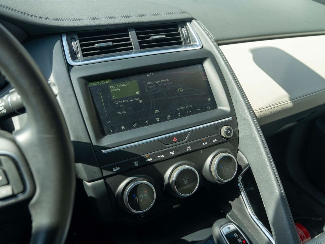 جاكوار E Pace AED 1,258 PM • E-PACE P200 AWD S • PRISTINE CONDITION