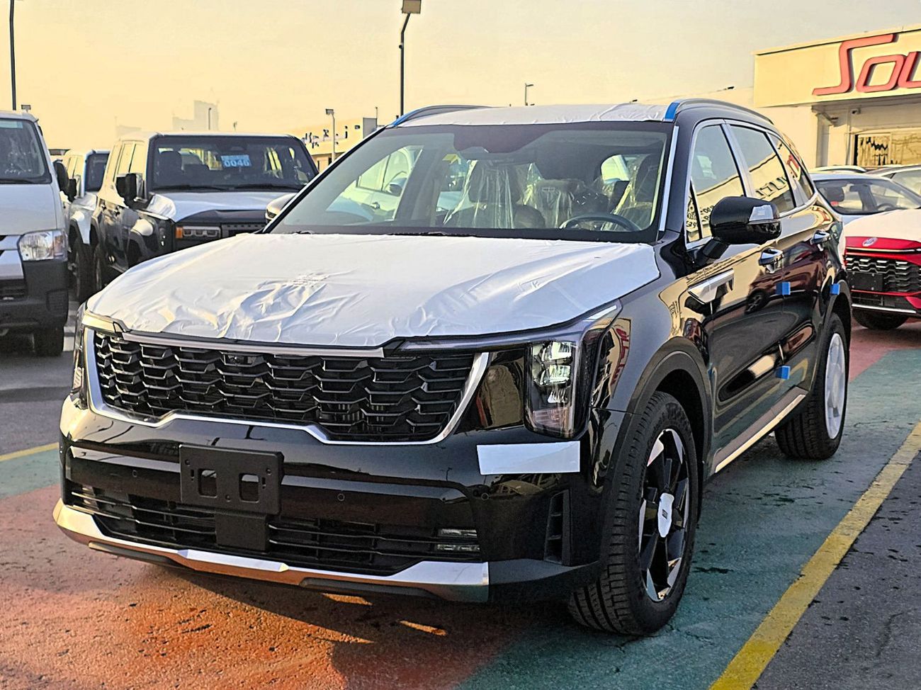 كيا سورينتو KIA SORENTO MQ4 HEV AT 7P 1.6L SUV AWD 5Doors black color 2026 Model