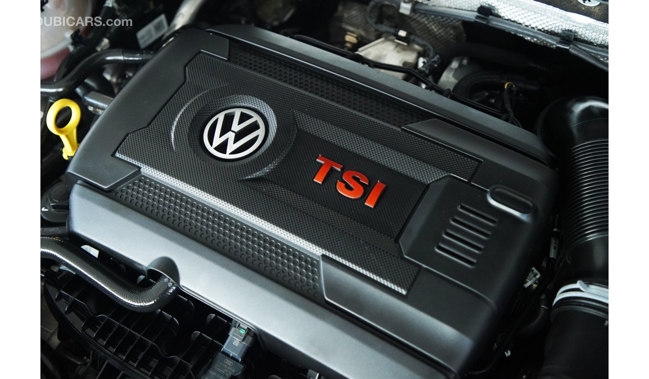 فولكس واجن جولف 2018 Volkswagen Golf GTI MK7.5 / Warranty till April 2021 / Just Serviced