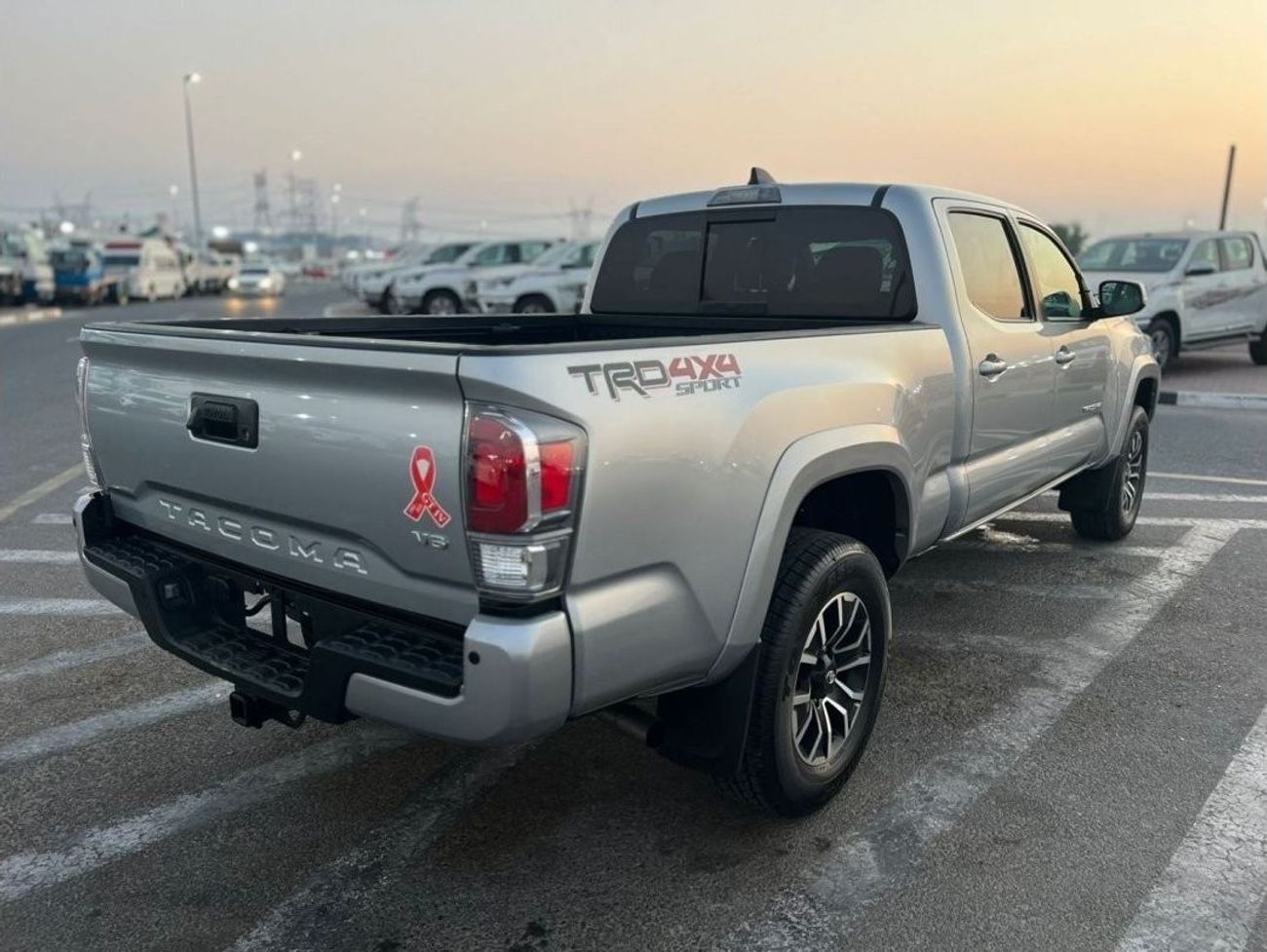 Toyota Tacoma 2023 TOYOTA TACOMA TRD SPORT - 4X4 - CREW CAB -  4 Door - 5 Seater - 3.5 L - V6 - Gasoline/ Petrol ⛽