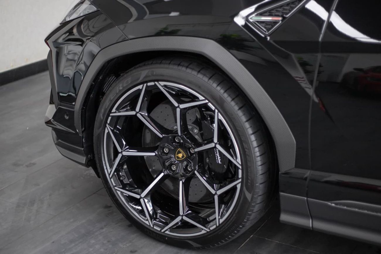 لامبورغيني اوروس 4.0T V8 Performante