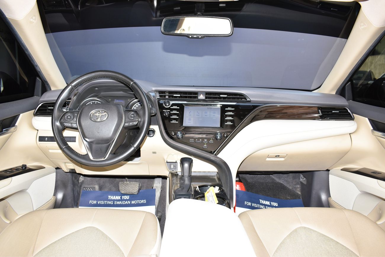 Toyota Camry AED 1359 PM | 2.5L SE GCC DEALER WARRANTY