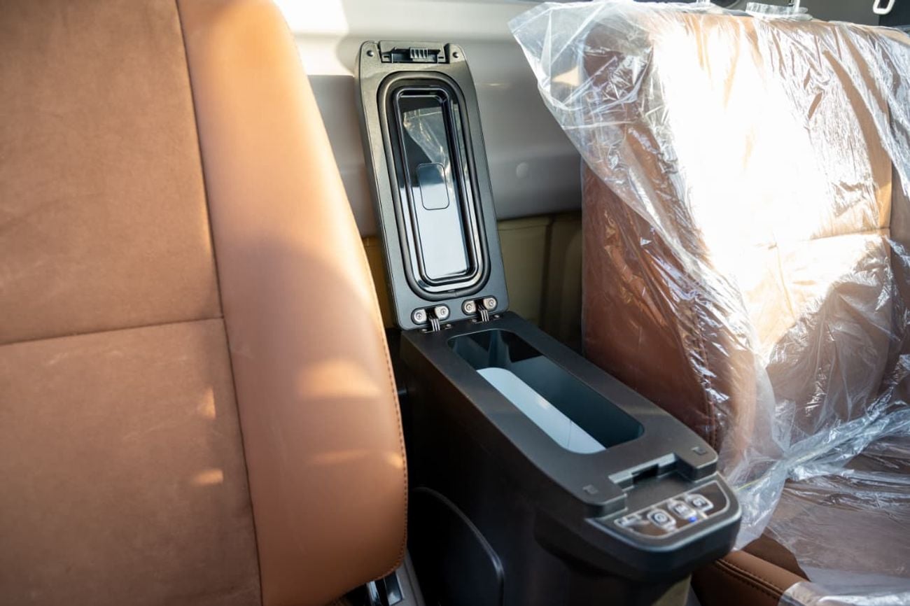 تويوتا لاند كروزر بيك آب Toyota LC79 2.8L T Diesel Automatic Z1 Full Option 2025