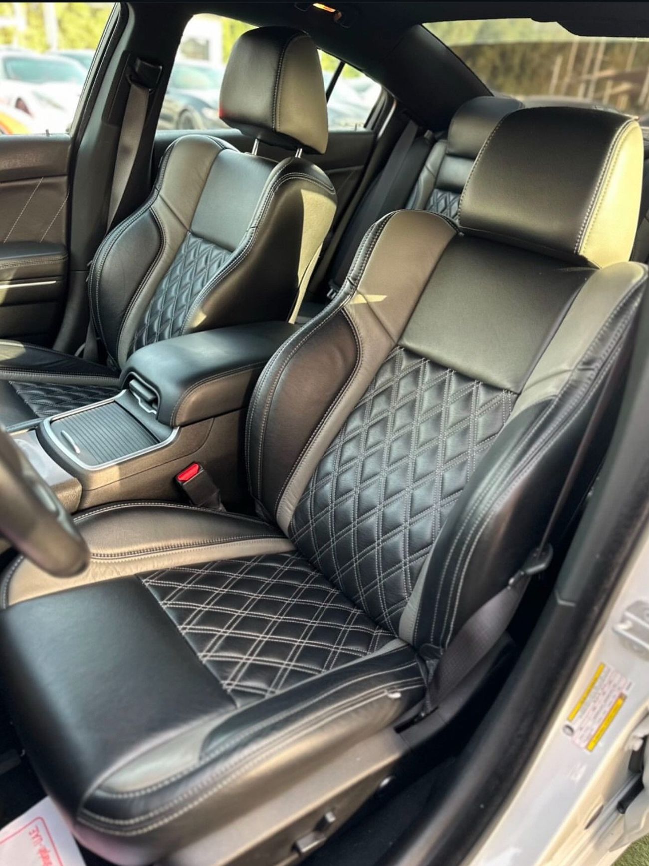 دودج تشارجر ‎دودج تشارجر سكات باك 2023 392 ‎صبغ وكالة بحالة الوكالة (كلين تايتل) ‎مالك اول ‎فل اوبشن