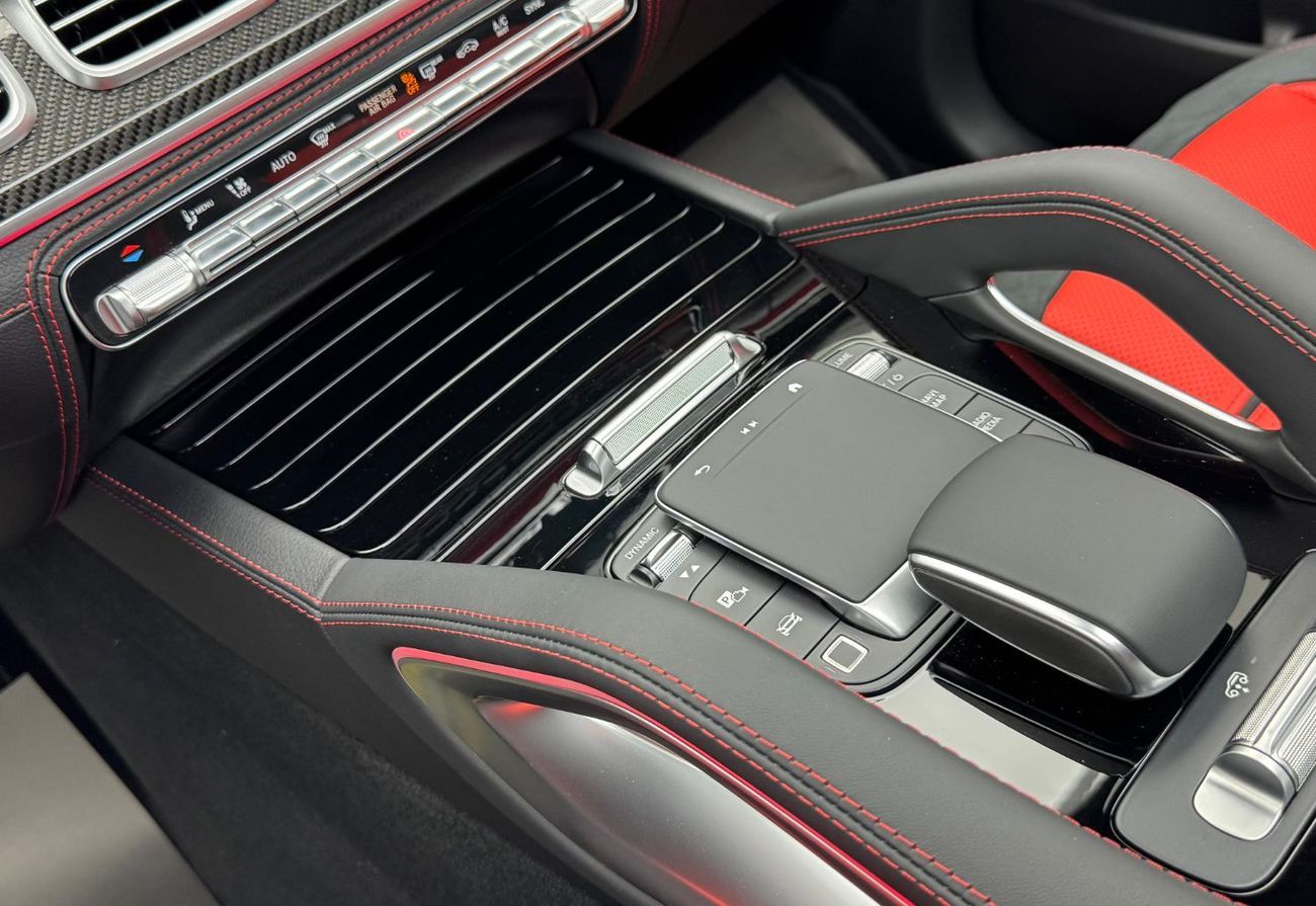 مرسيدس بنز GLE 53 AMG كوبيه 2025 Mercedes-AMG GLE 53 4MATIC+, Night Pack, Fully Loaded, 2030 Agency Warranty, GCC