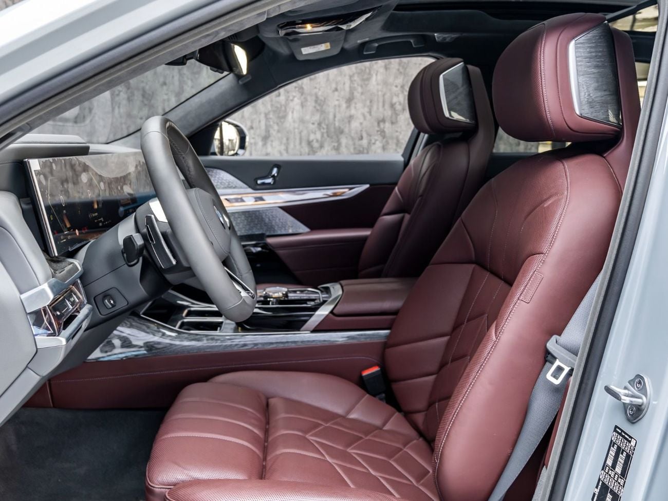 BMW 760i XDRIVE MASTERCLASS M SPORT PACKAGE BUY NOW, PAY 2027 | THE BLACKLINE STANDARD | 2030 BMW Warranty + Service Contract, GCC