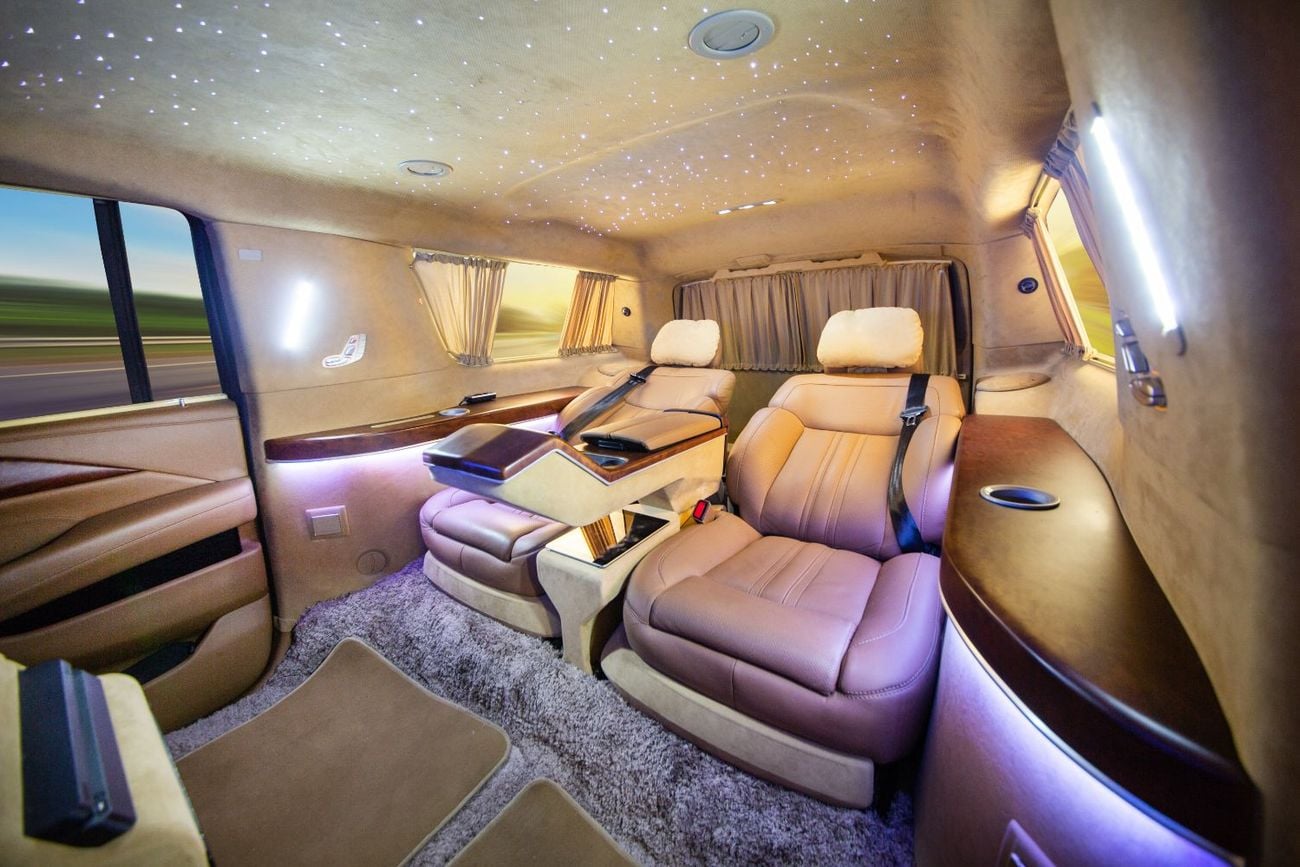 كاديلاك إسكالاد SPORT PLATINUM ERTEX LUXURY DESIGN - 35th YEAR ESCALADE EDITION