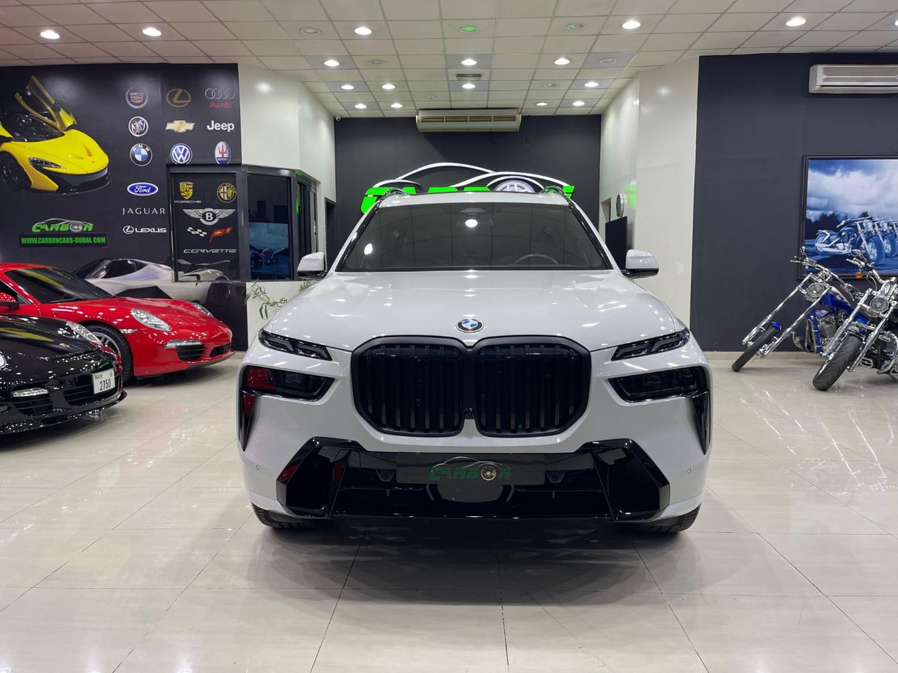 BMW X7 40i M Sport Pure 3.0L (340 HP)