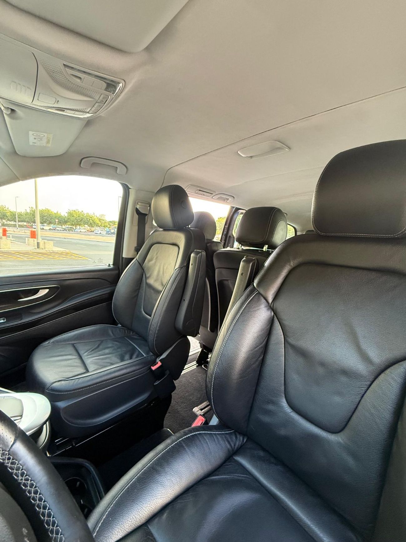 مرسيدس بنز V 250 GCC