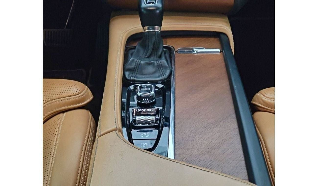 Volvo XC90 INSCRIPTION FULLY AGENCY MAINTAINED 2.0L-4CYL - BANK FINANCE FACILITY - WARRANTY