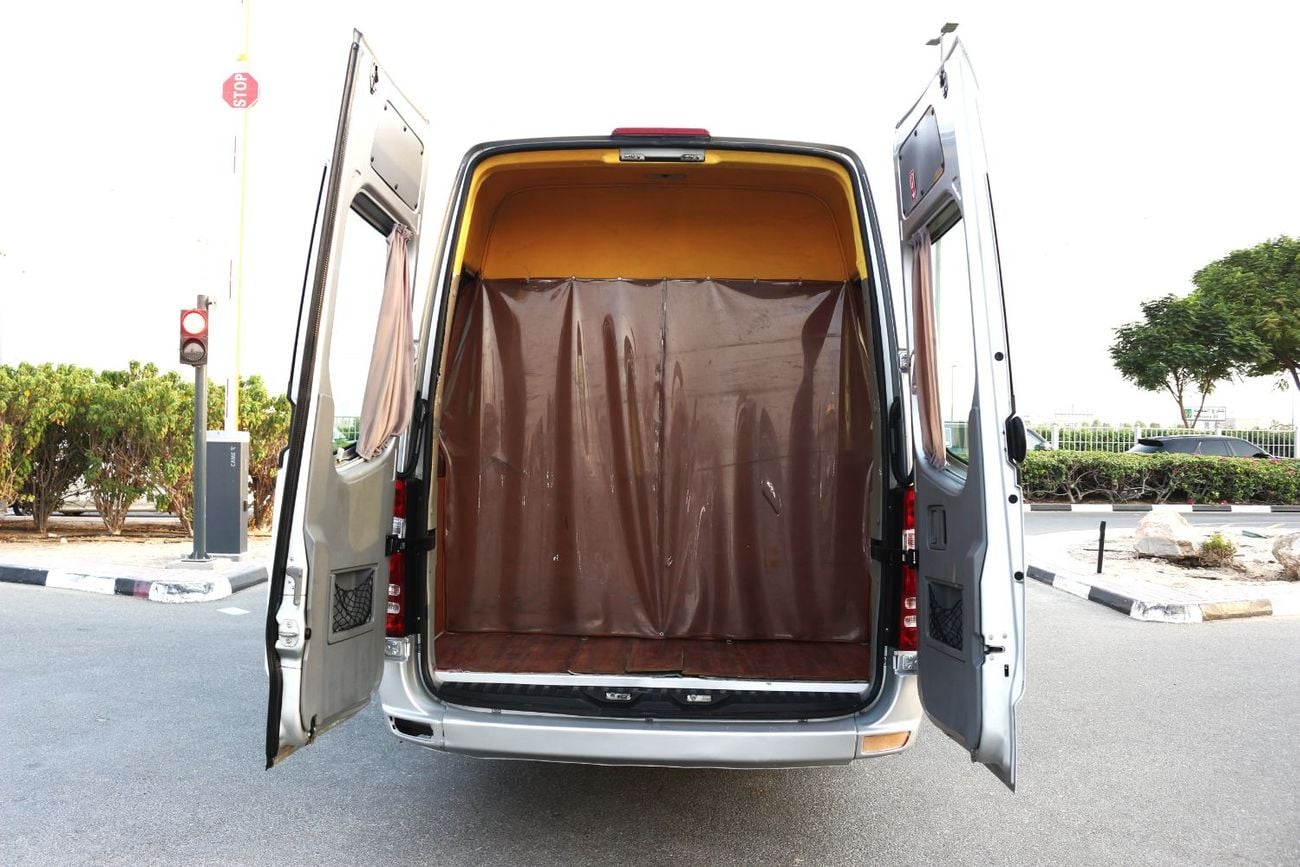 مرسيدس بنز سبرينتر MERCEDES SPRINTER 2009 AUTOMATIC PETROL 18 SEATS