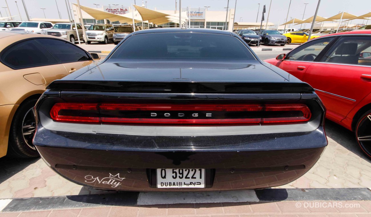 Dodge Challenger SRT