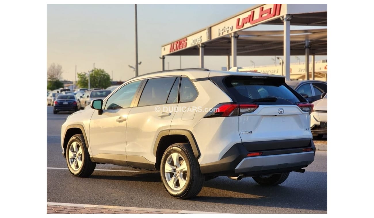 Toyota RAV4 XLE