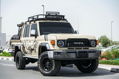 تويوتا لاند كروزر بيك آب The Toyota Land Cruiser Pickup (specifically the 70 Series/LC79) is a legendary, heavy-duty 4x4, ren