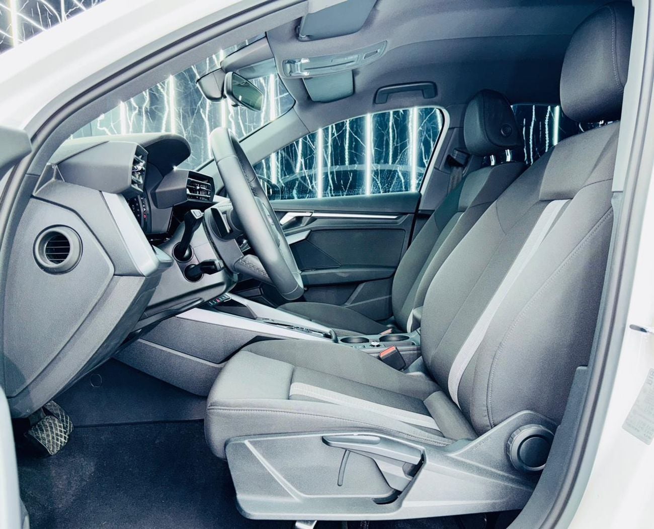 أودي A3 35 TFSI S Line 1.4L