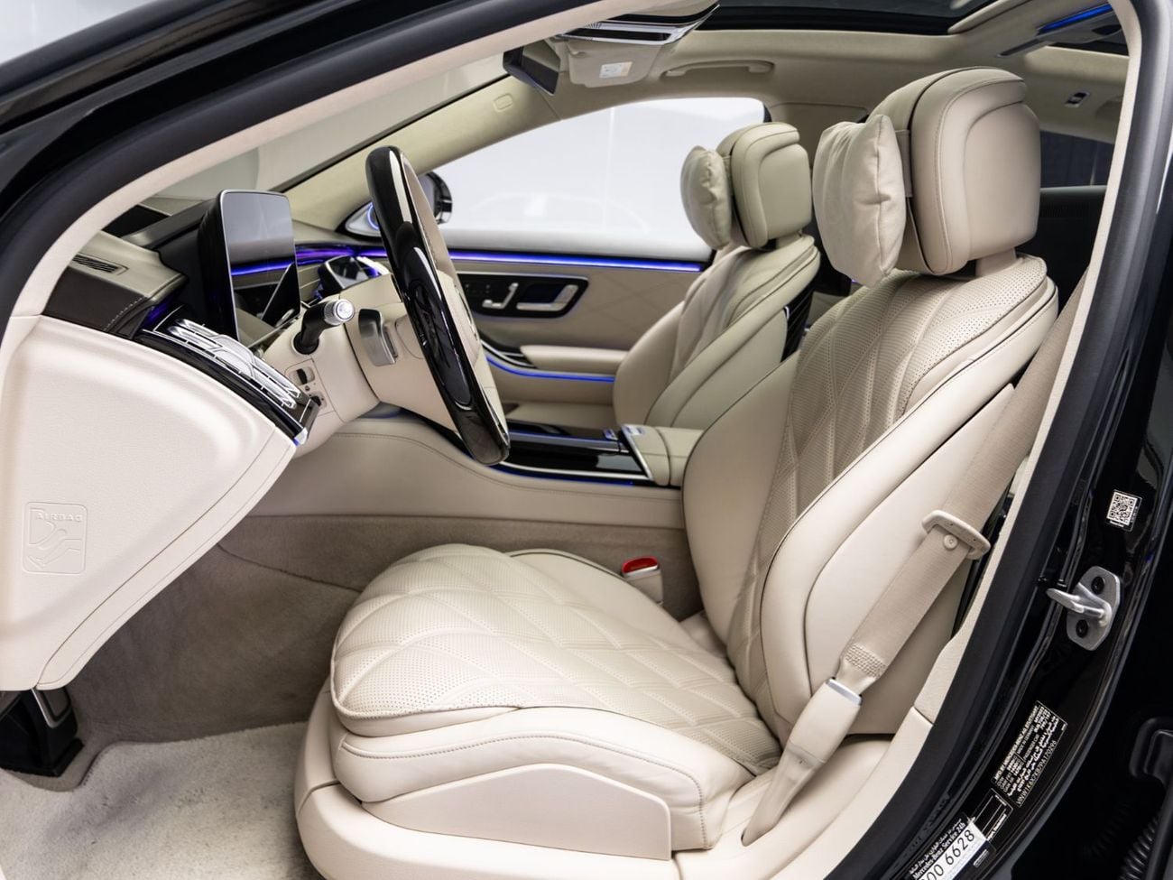 Mercedes Maybach S680 Maybach BUY NOW, PAY 2027 | THE BLACKLINE STANDARD | 2027 Mercedes Warranty + Service Contract, Low KMs, GCC