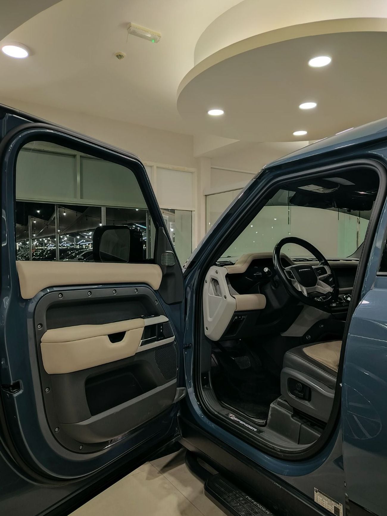 لاند روفر ديفندر P400