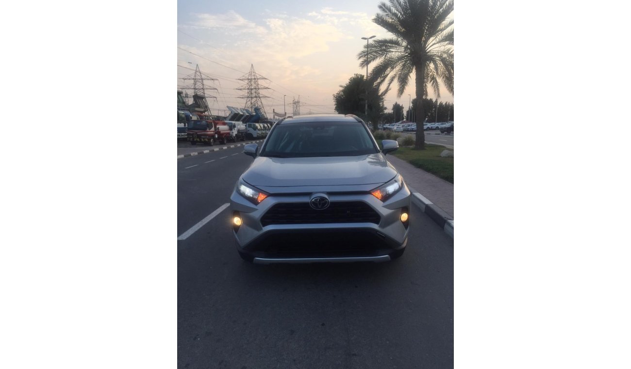 تويوتا راف ٤ TOYOTA RAV4 XLE FULL OPTION 2020