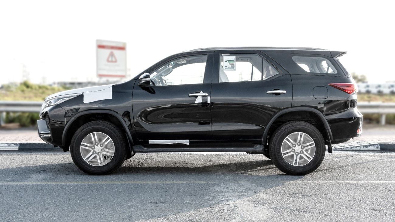 تويوتا فورتونر EXR 2026 Toyota Fortuner GX 2.7L AT Petrol 4WD (Black-Black)