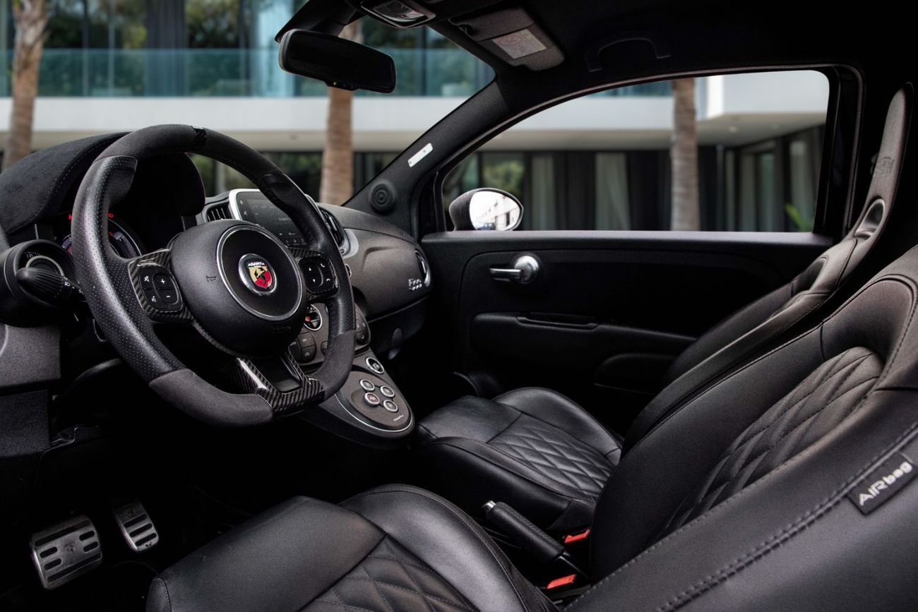 أبارث 595 595 Competizione | 1,273 P.M | 0% Downpayment | Low KM