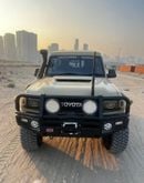 تويوتا لاند كروزر 70 RIGHT HAND DRIVE DIESEL 4.5 LITER MANUAL GEAR