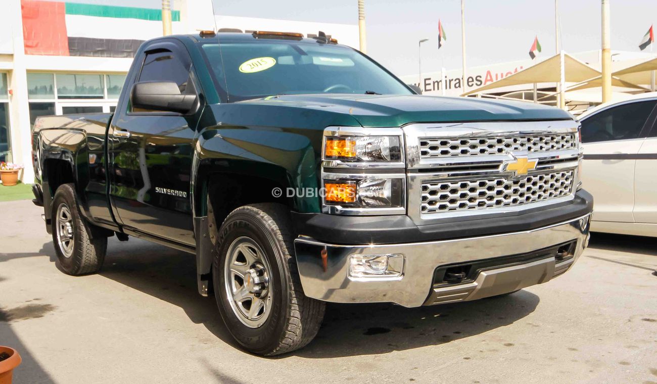 Used Chevrolet Silverado Z71 2015 for sale in Sharjah 147240