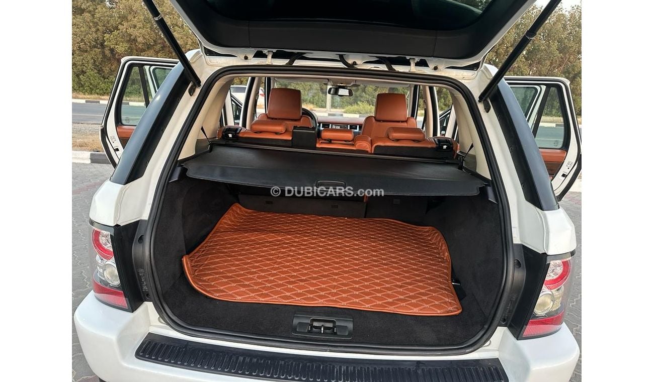 لاند روفر رينج روفر سبورت رنج روفر سوبر تشارج موديل 2012 خليجي فول ابشن كامله مالك واحد استخدام بسيط جدا مفتاحين الوكاله