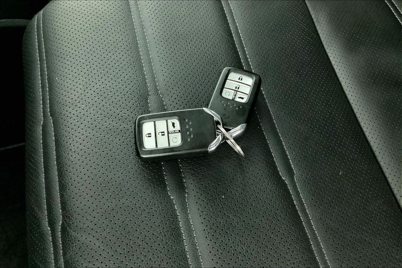 Honda CRV Touring | National Day Celebration | Guaranteed Warranty | 0 Down Payment