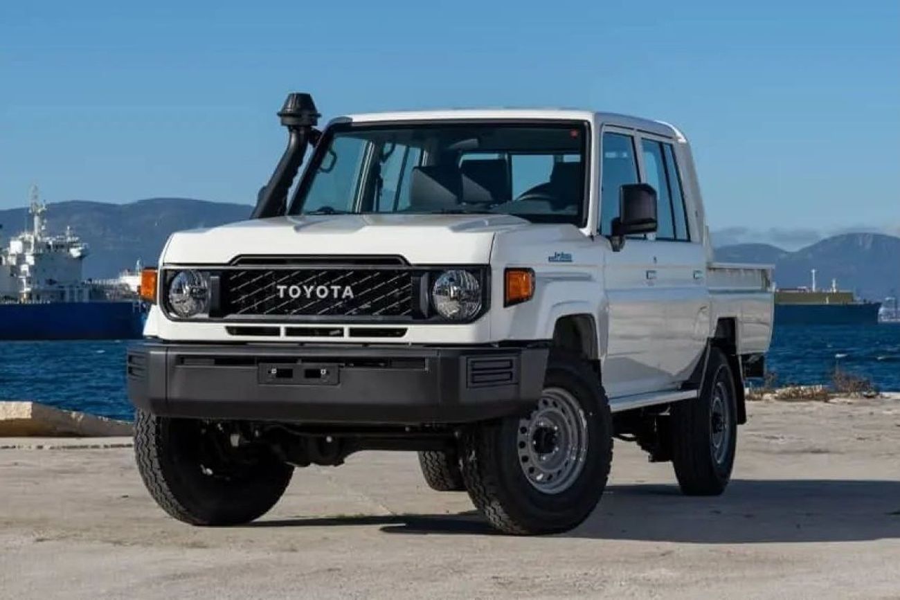 Toyota Land Cruiser Pick Up Toyota LC 79 4.2l Diesel DC - M/T - Fog Lamp - Snorkel