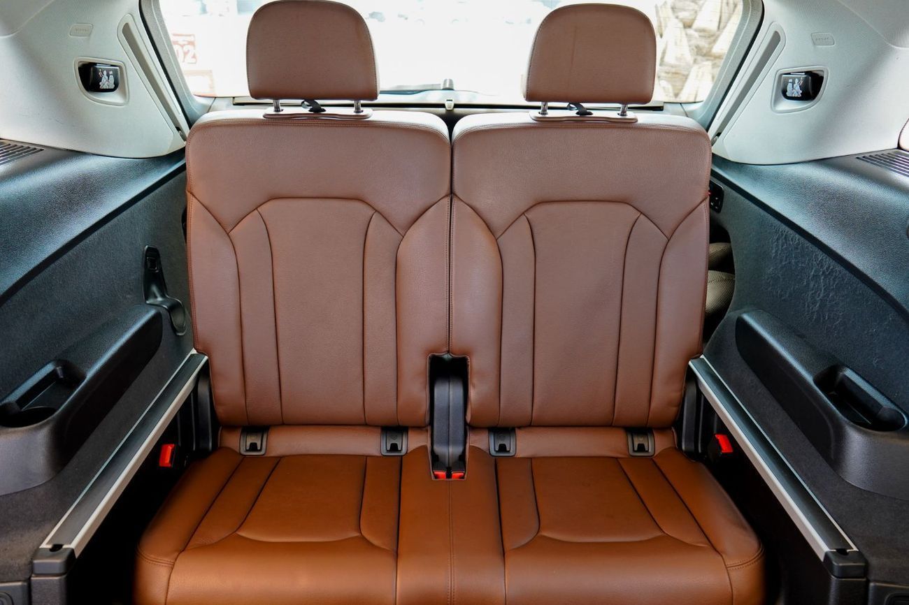 Audi Q7 45 TFSI quattro 3.0L