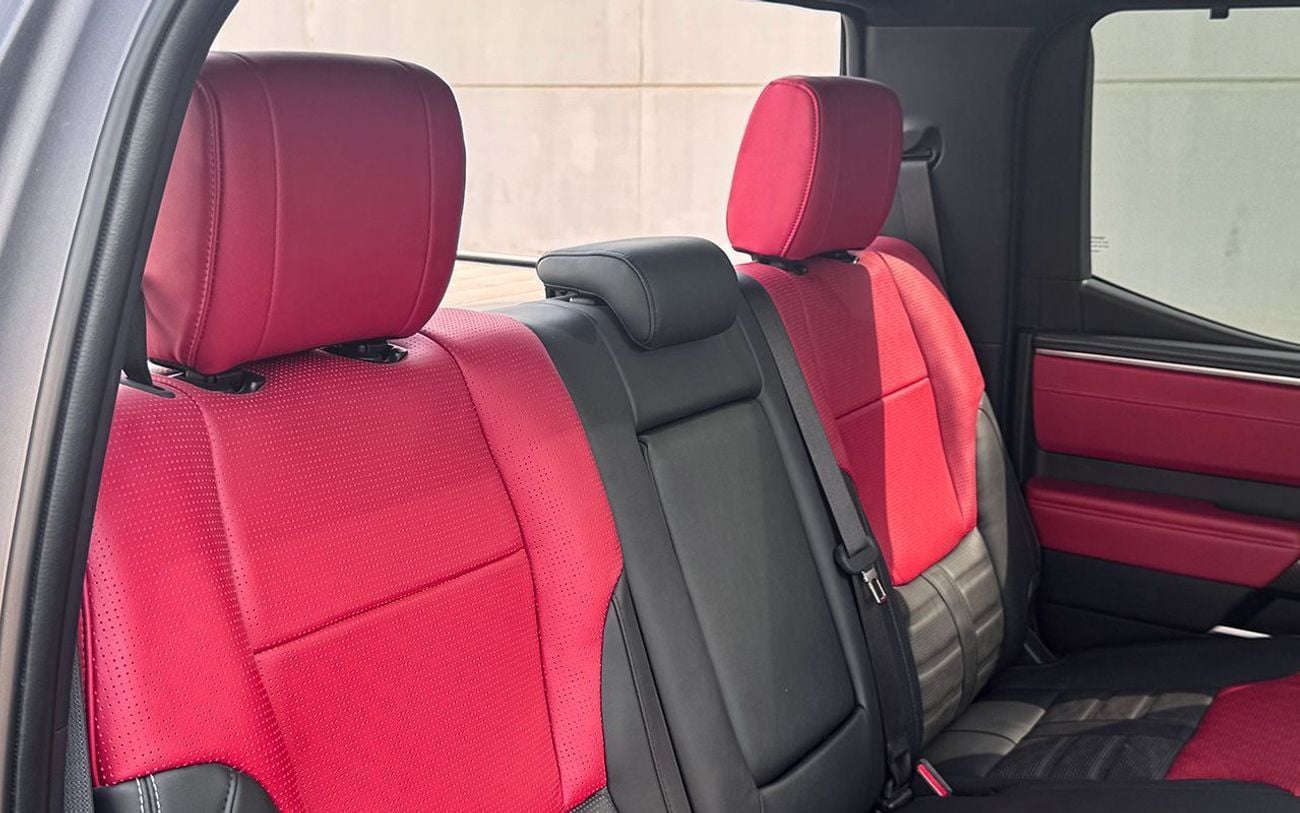 Toyota Tundra CREWMAX CAPSTONE (NON GCC) Capstone Hybrid V6 3.5L in RIGHT HAND DRIVE (EXPORT ONLY)