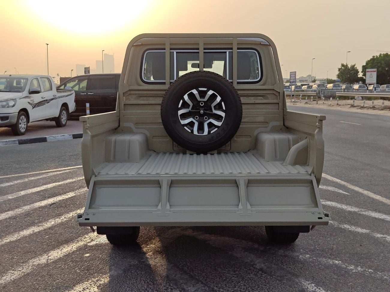 تويوتا لاند كروزر بيك آب 2026 TOYOTA LC79 4L PTR