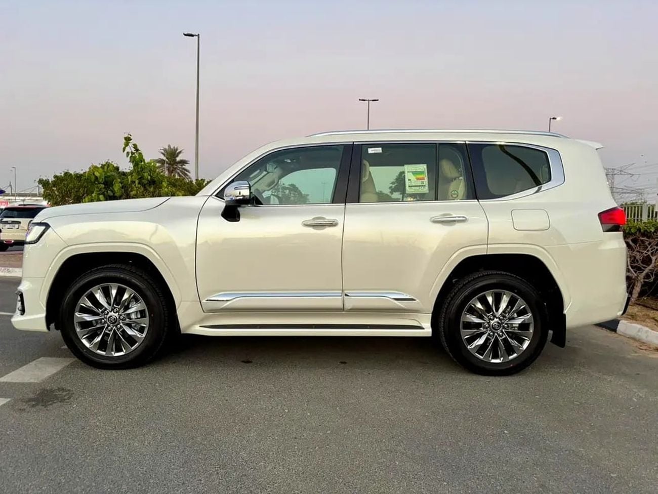 Toyota Land Cruiser VXR 4.0L GCC Specs