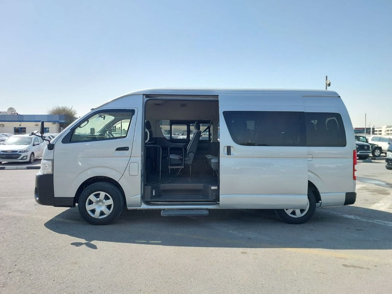تويوتا هاياس (RAMADAN OFFER) TOYOTA HIACE VAN RHD 2014 MODEL 2.7 L PETROL AUTOMATIC(PM06557)
