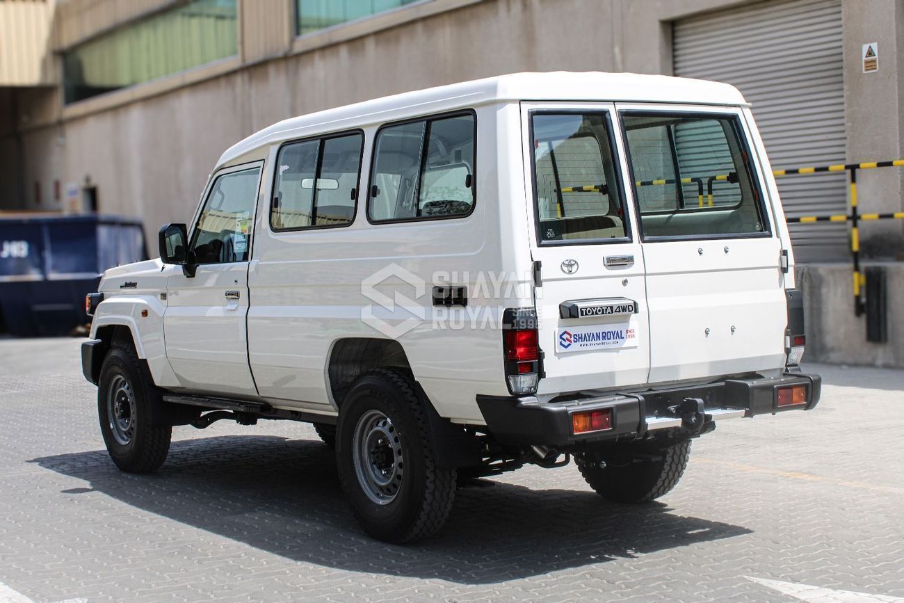 Toyota Land Cruiser 70 LC 78 HARDTOP 2.8L AT 2.8L T-DSL 4WD 3DR 8-SEATER AT WITH DIFF-LOCK 2026