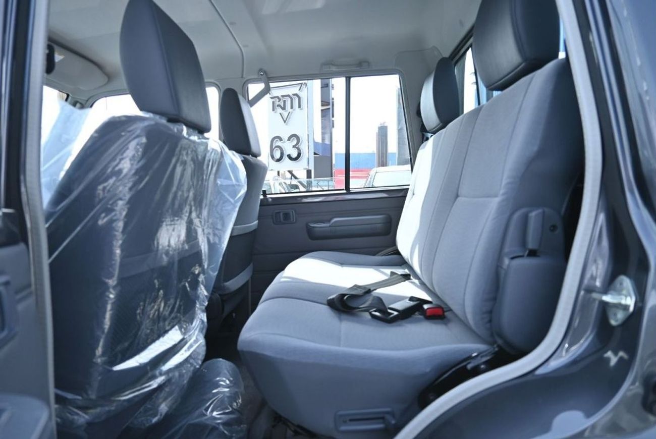 Toyota Land Cruiser Pick Up Toyota Land Cruiser Pickup, 70 series, 4.5L Turbo V8 Diesel, Manual Gear, Double Cabin, Model 2024