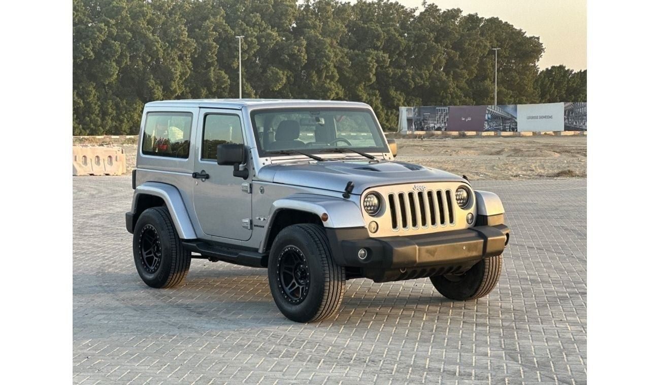 Jeep Wrangler Sahara 3.6L A/T