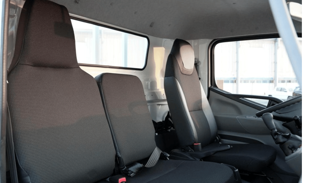 ميتسوبيشي فوسو كانتير ECTAI0040 - 2026 Mitsubishi Canter Truck -  3.0L Diesel Manual -  4.2T White