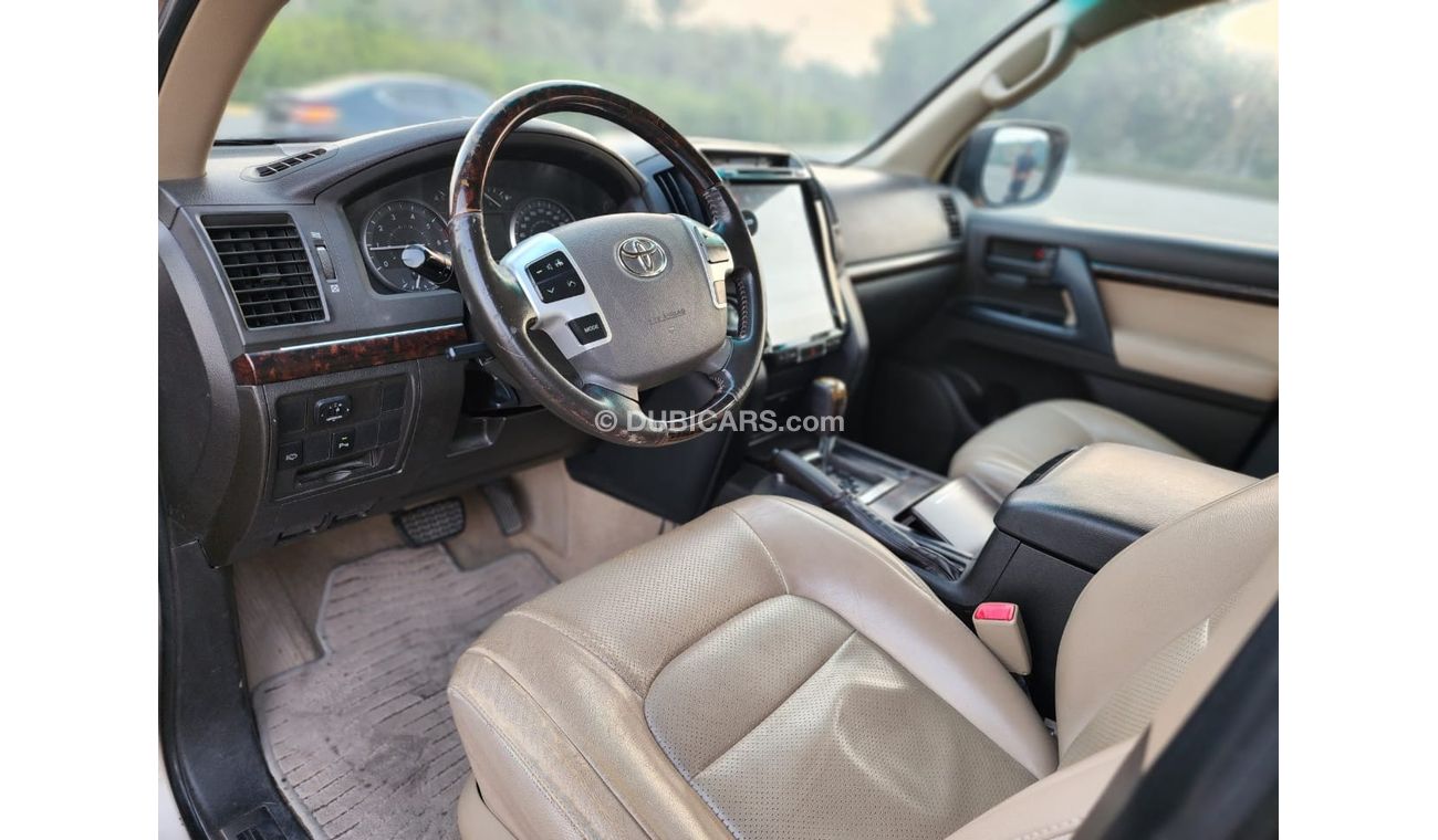 Toyota Land Cruiser GX.R V6