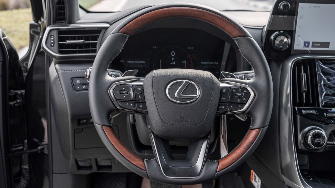 Lexus LX 700h 2025 Lexus LX700h VIP 3.5L AT Hybrid