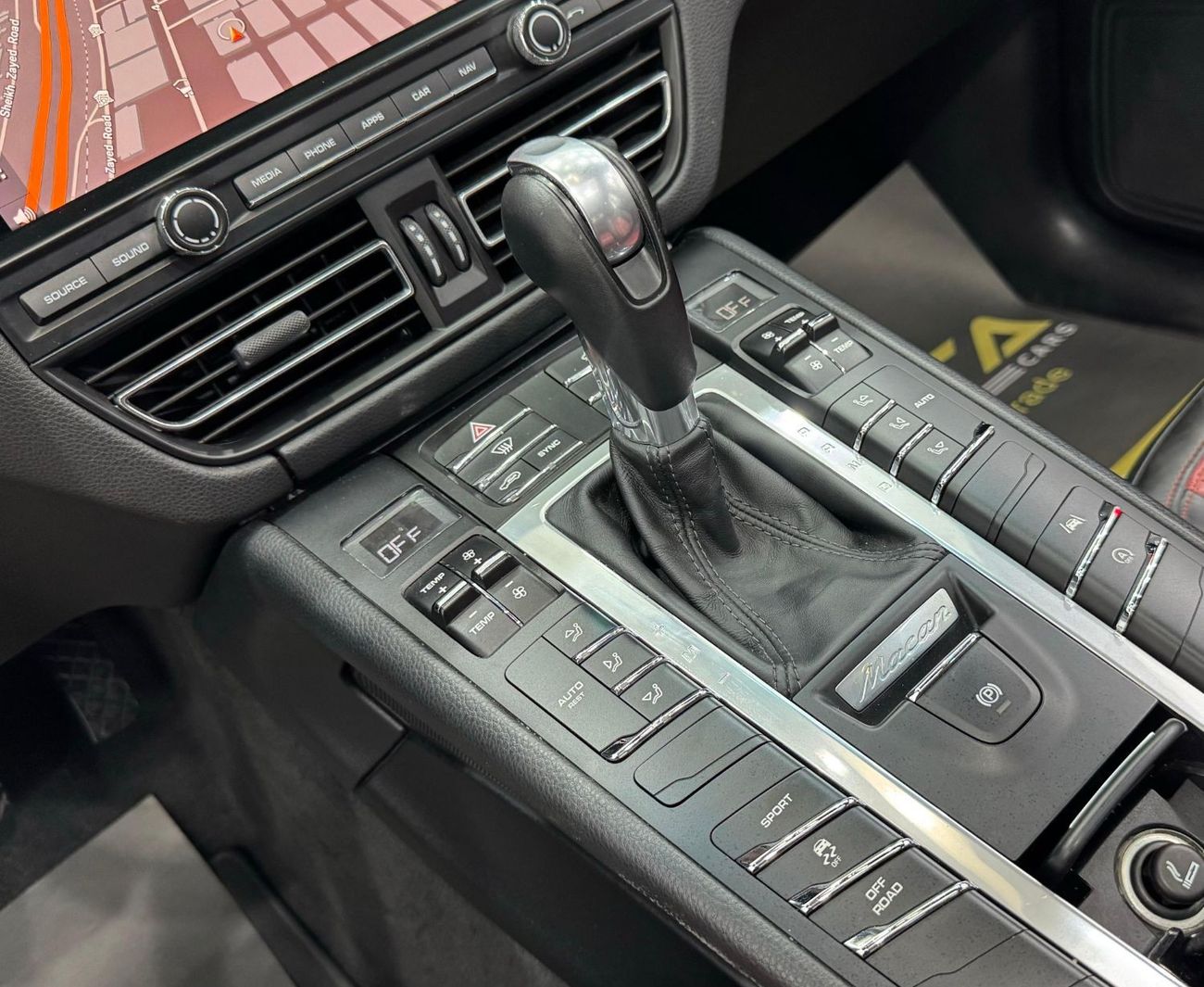 بورش ماكان Std 2.0L (252 HP) 2019 Porsche Macan, One Year Warranty, Service History, GCC