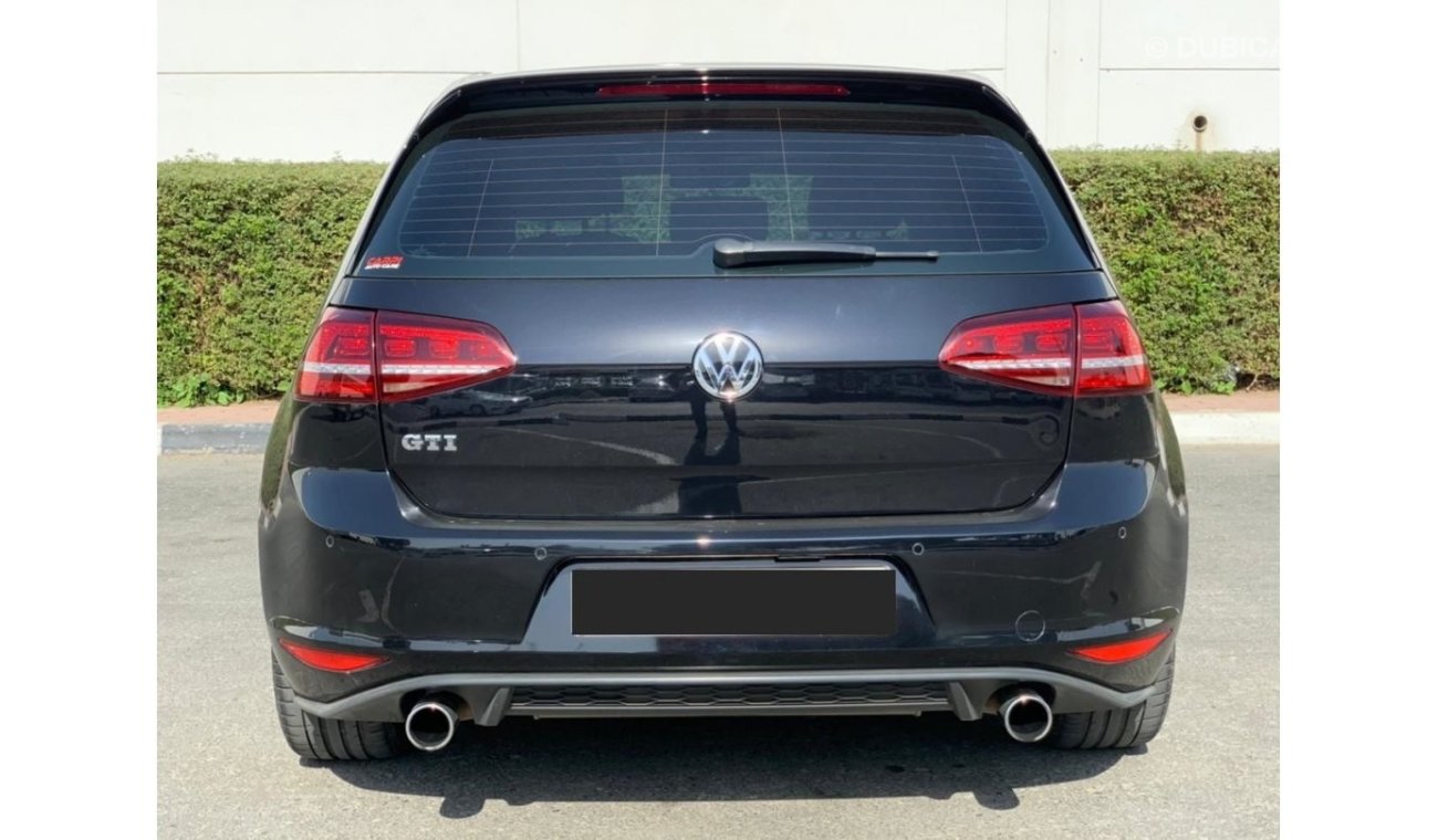 Volkswagen Golf GTI Turbo ** 2014 **