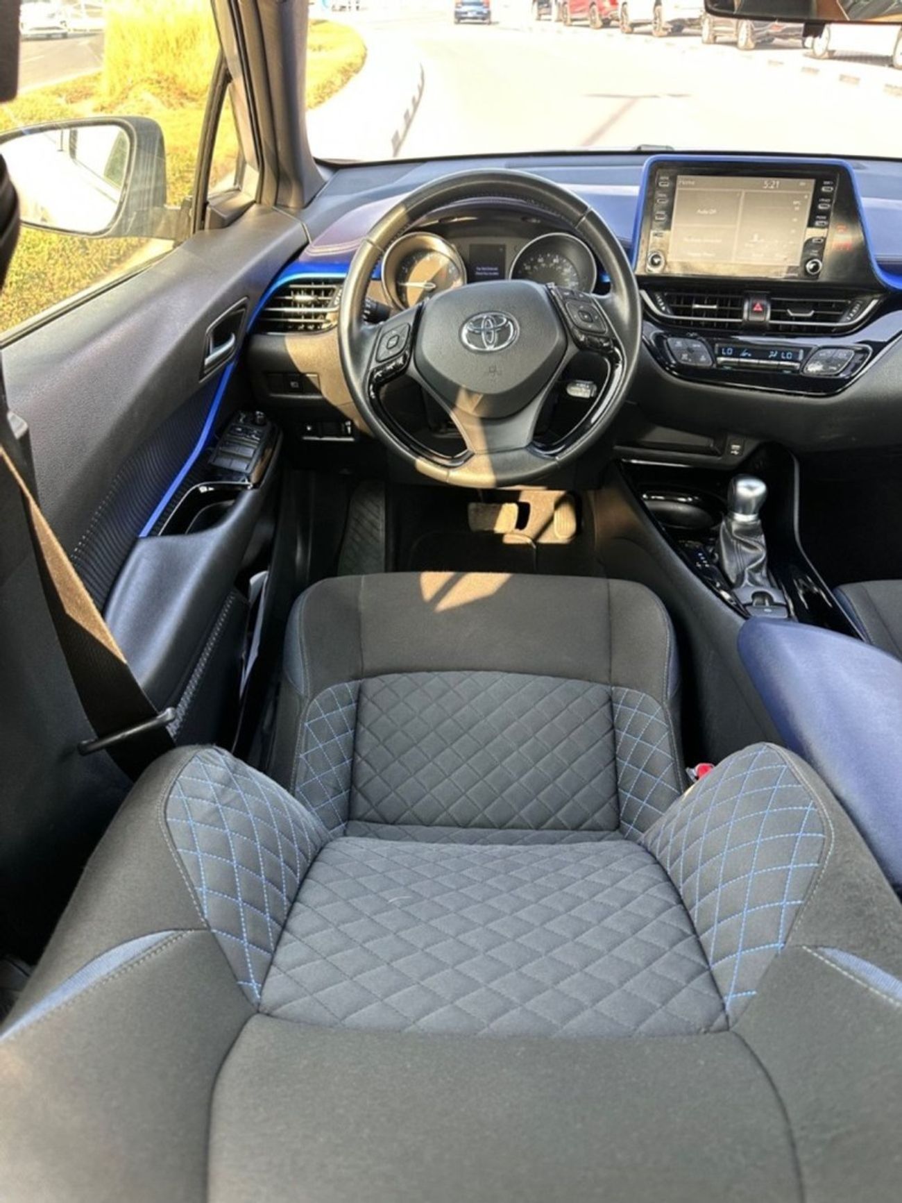 Toyota CHR XLE premium
