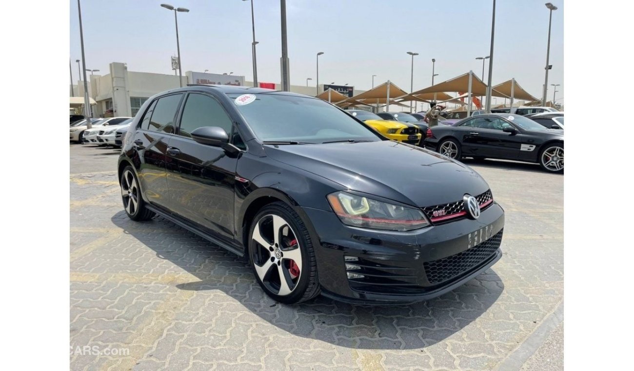 فولكس واجن جولف GTI GTI GTI بحالة ممتازة موديل 2016 فل اوبشن