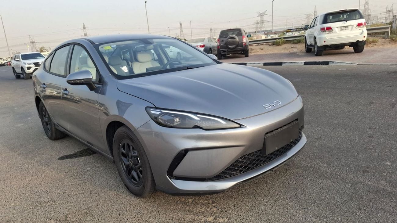 بي واي دي سيل 05 DM-i 2025 BYD SEAL 05 DMI  (Export Price 50000 Aed)